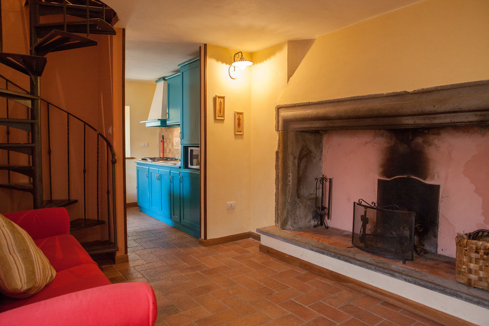 Borgo Dei Corsi Holiday House Reggiolo Exterior foto