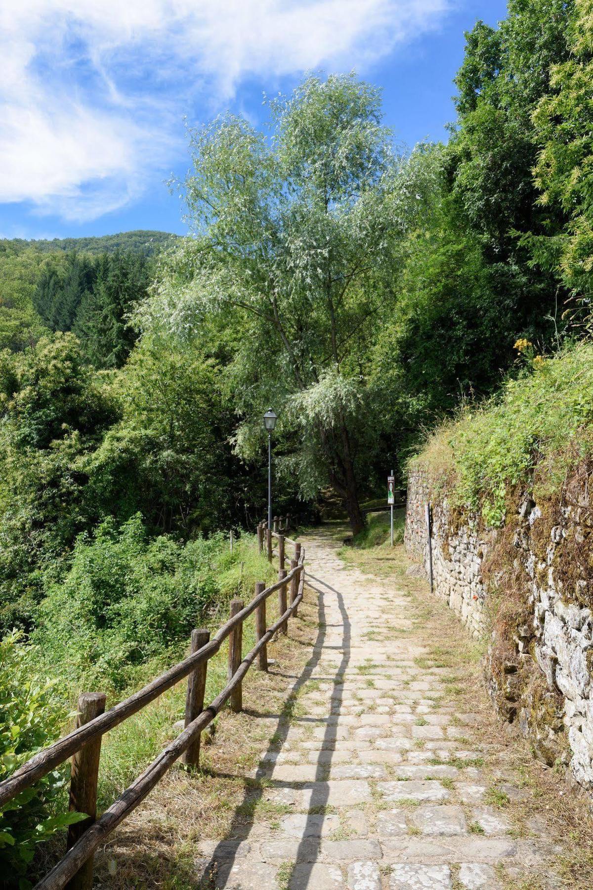 Borgo Dei Corsi Holiday House Reggiolo Exterior foto