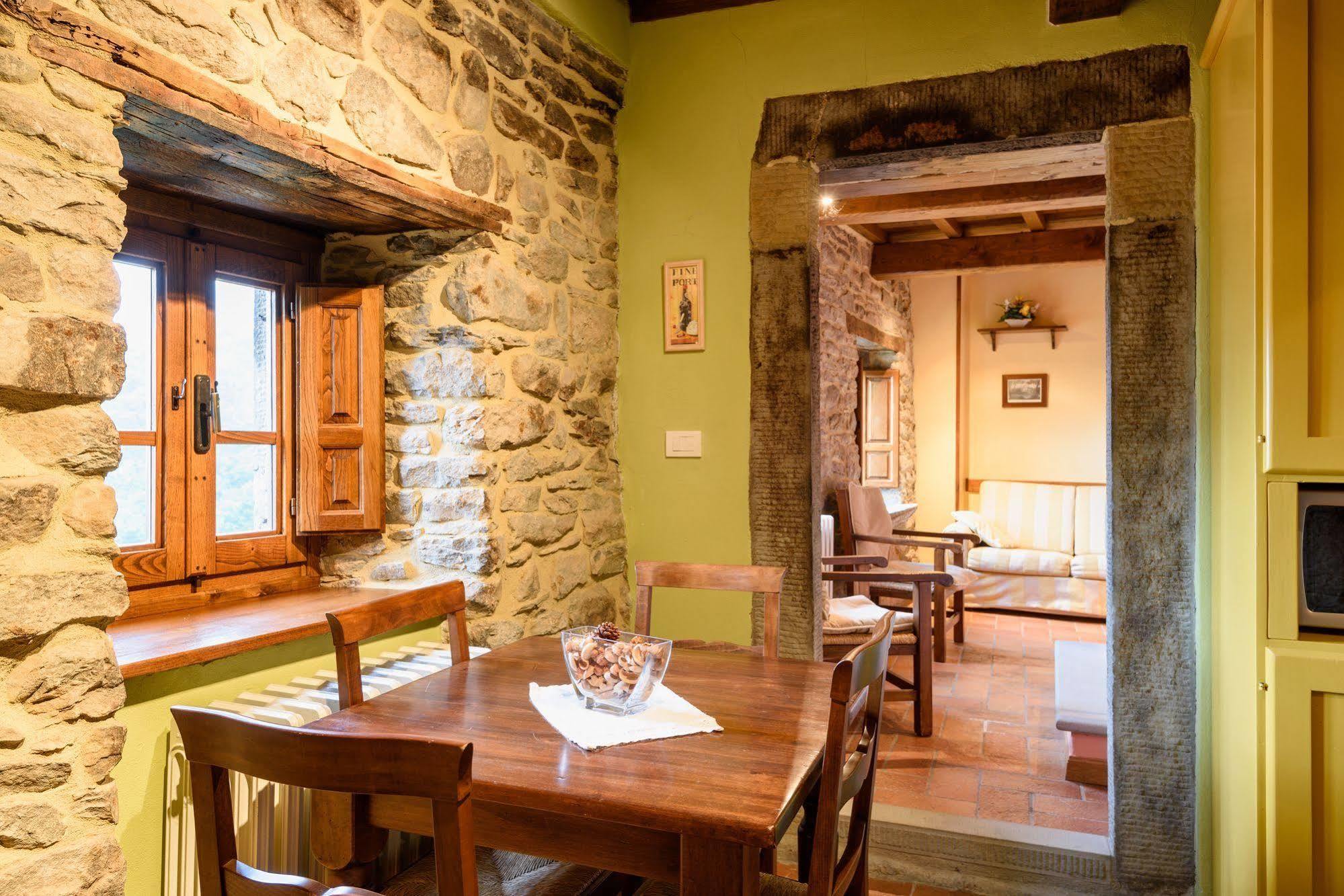 Borgo Dei Corsi Holiday House Reggiolo Exterior foto
